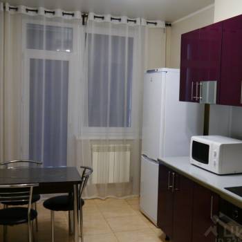 Сдается 1-комнатная квартира, 42 м²