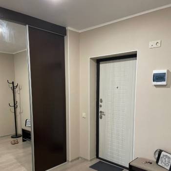 Сдается 1-комнатная квартира, 51,1 м²