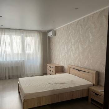 Сдается 1-комнатная квартира, 51,1 м²