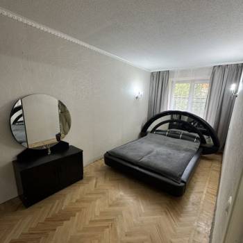 Сдается Многокомнатная квартира, 60 м²