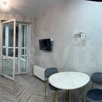 Продается 1-комнатная квартира, 36,8 м²