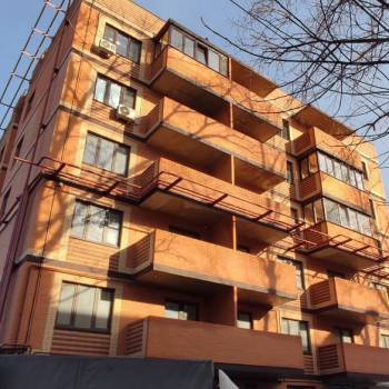 Продается 1-комнатная квартира, 42,5 м²