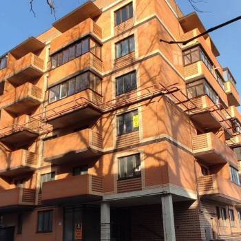 Продается 1-комнатная квартира, 42,5 м²