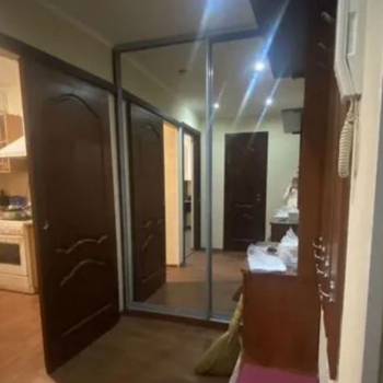 Продается 1-комнатная квартира, 36 м²