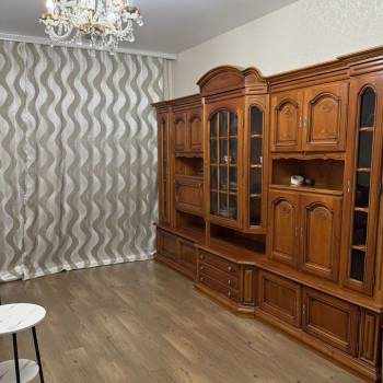 Сдается 2-х комнатная квартира, 76 м²