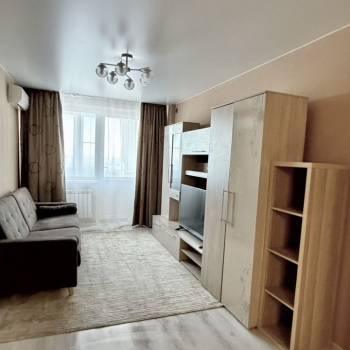 Сдается 2-х комнатная квартира, 65 м²