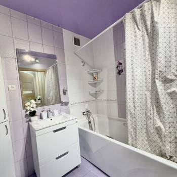 Сдается 2-х комнатная квартира, 65 м²