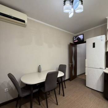Сдается 2-х комнатная квартира, 55 м²