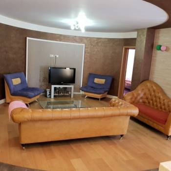 Сдается Многокомнатная квартира, 129 м²