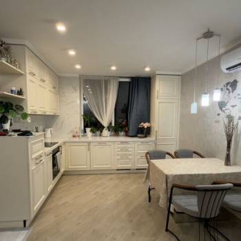 Сдается 2-х комнатная квартира, 67 м²