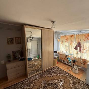 Продается Многокомнатная квартира, 70 м²