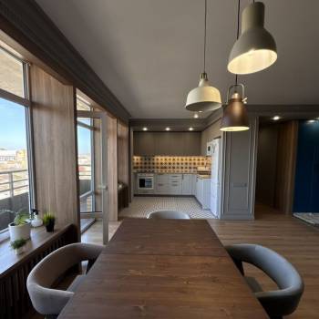 Сдается 2-х комнатная квартира, 80 м²