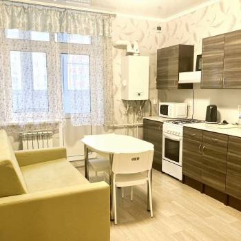 Сдается 1-комнатная квартира, 43 м²