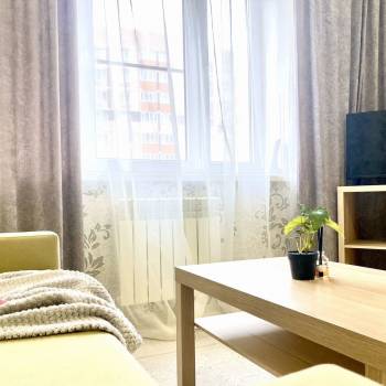 Сдается 1-комнатная квартира, 43 м²