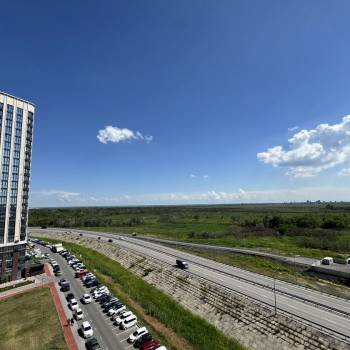 Продается 1-комнатная квартира, 91,3 м²