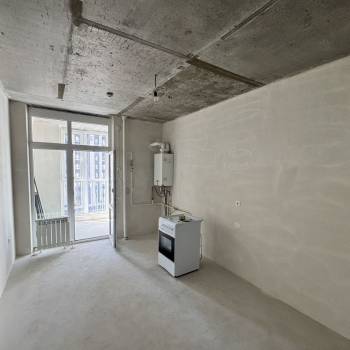 Продается 1-комнатная квартира, 91,3 м²