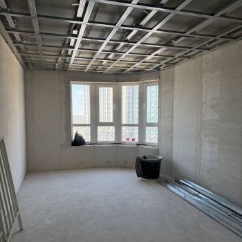 Продается 1-комнатная квартира, 93 м²