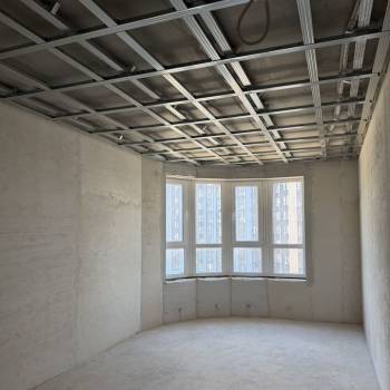 Продается 1-комнатная квартира, 93 м²