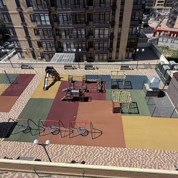 Продается 1-комнатная квартира, 42 м²