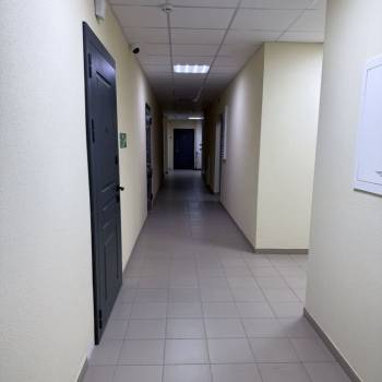 Продается 1-комнатная квартира, 42 м²