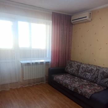 Продается 1-комнатная квартира, 35 м²