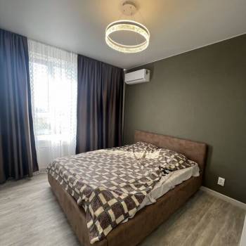 Продается 1-комнатная квартира, 40 м²