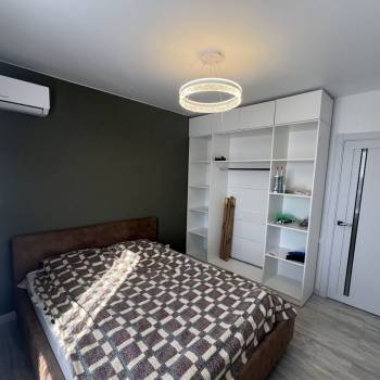 Продается 1-комнатная квартира, 40 м²