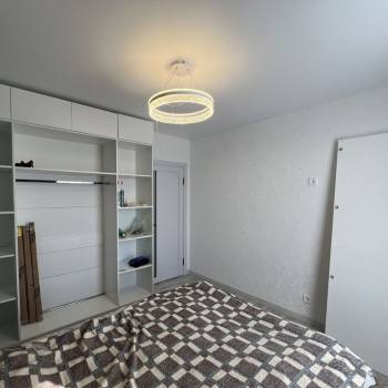 Продается 1-комнатная квартира, 40 м²