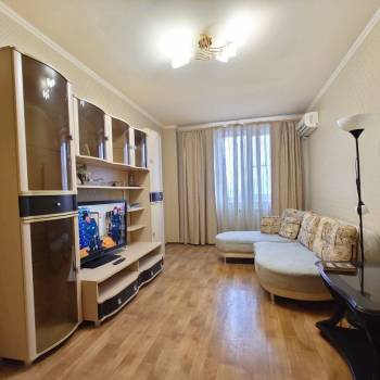 Продается 1-комнатная квартира, 43,6 м²