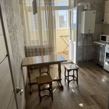 Сдается 1-комнатная квартира, 40,7 м²