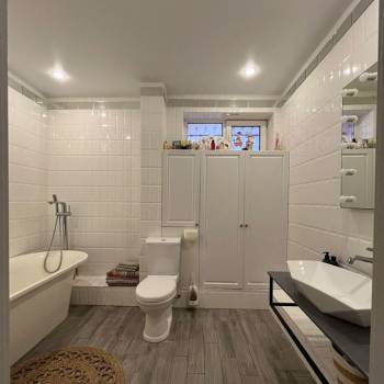 Продается Дом, 320 м²