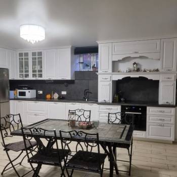 Продается Дом, 320 м²