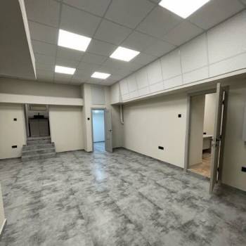 Продается Нежилое помещение, 226 м²