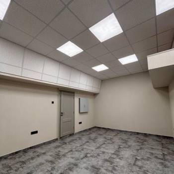 Продается Нежилое помещение, 226 м²