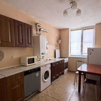 Сдается 1-комнатная квартира, 38 м²