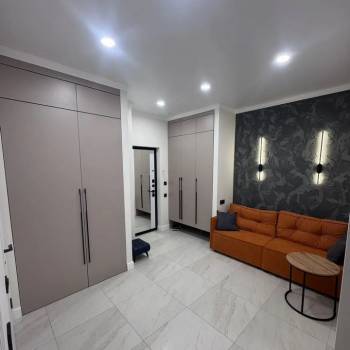 Продается 1-комнатная квартира, 35 м²