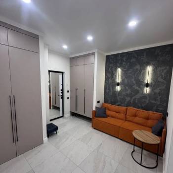 Продается 1-комнатная квартира, 35 м²