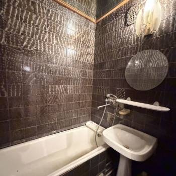 Продается 2-х комнатная квартира, 56 м²