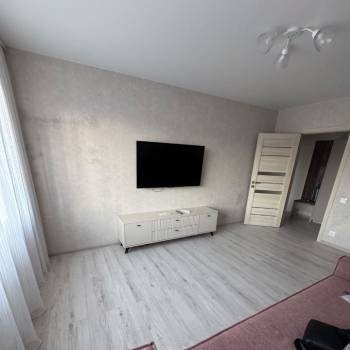 Сдается 2-х комнатная квартира, 56 м²