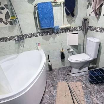 Продается 1-комнатная квартира, 46 м²