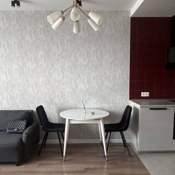 Сдается 1-комнатная квартира, 52 м²