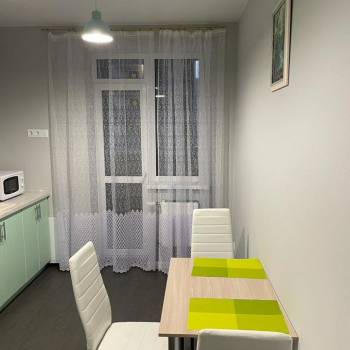 Сдается 1-комнатная квартира, 40 м²