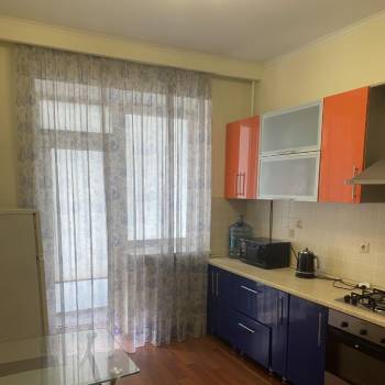 Сдается 1-комнатная квартира, 38 м²