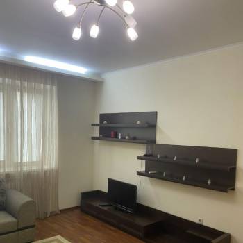 Сдается 1-комнатная квартира, 38 м²