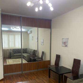 Сдается 1-комнатная квартира, 38 м²