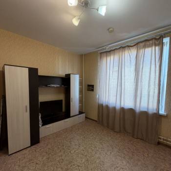 Сдается 1-комнатная квартира, 38 м²