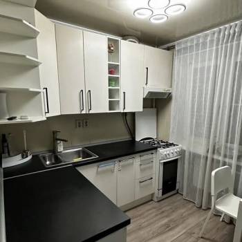 Продается 1-комнатная квартира, 29,5 м²