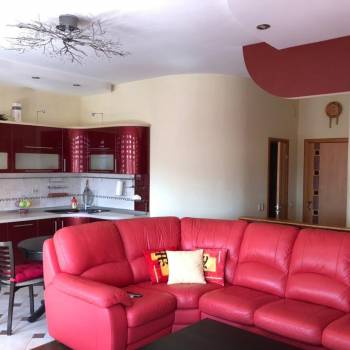 Сдается 2-х комнатная квартира, 80 м²