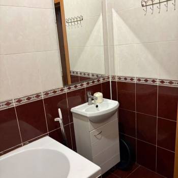 Сдается 1-комнатная квартира, 42,9 м²
