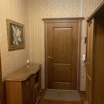 Сдается 2-х комнатная квартира, 83 м²